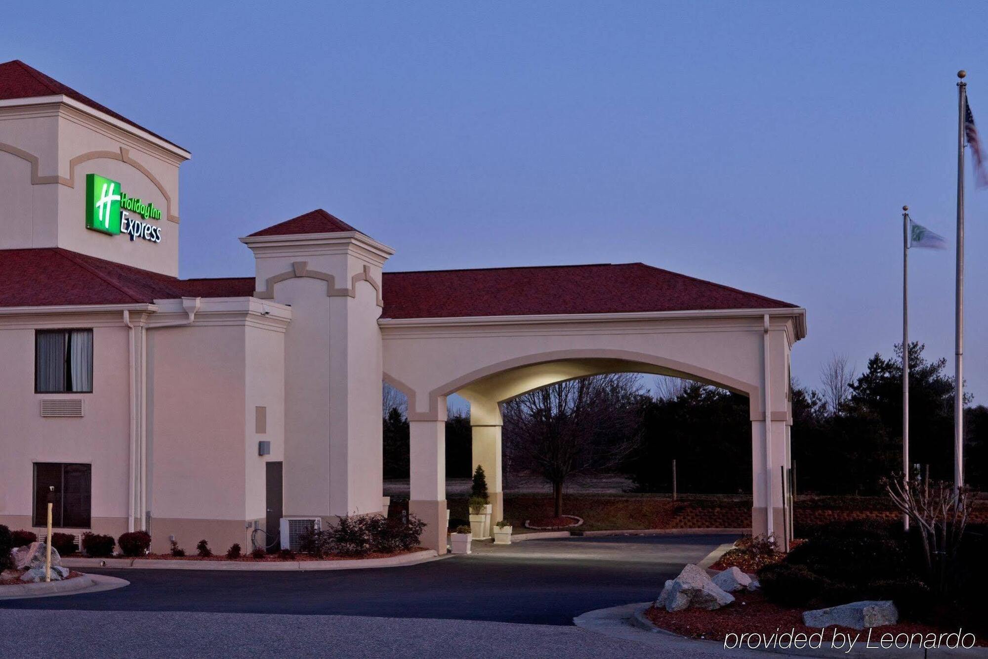 Best Western Kernersville Eksteriør billede